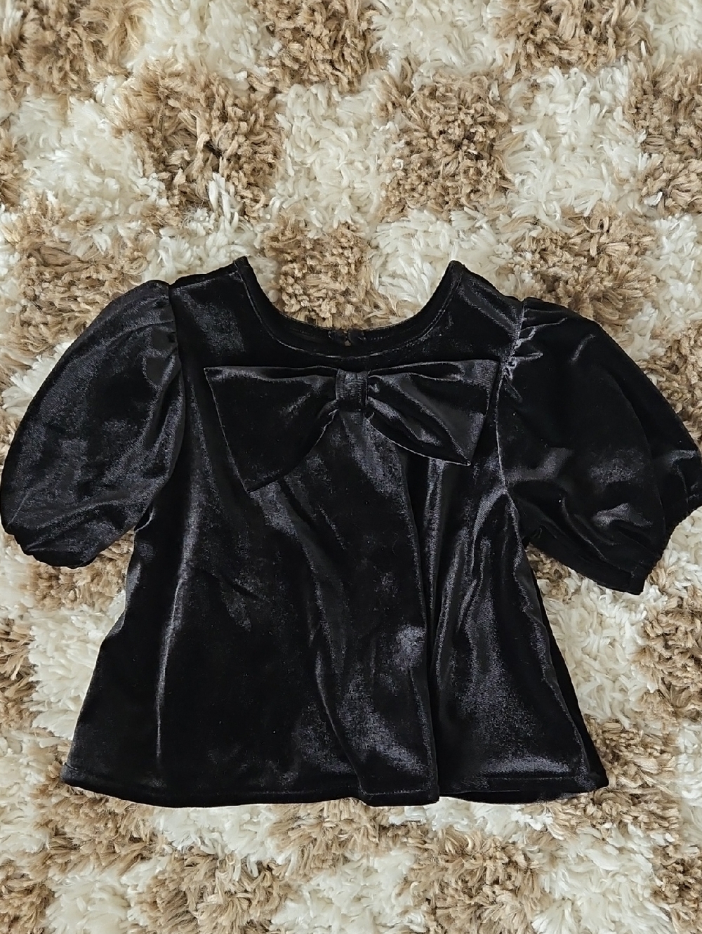 Old Navy Black Velvet Puff-Sleeve Top with Bow | 4T